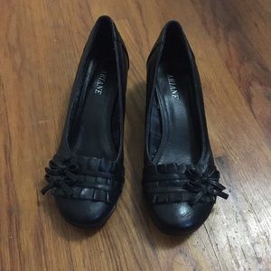 Arianne Black Bow Retro Heels 6